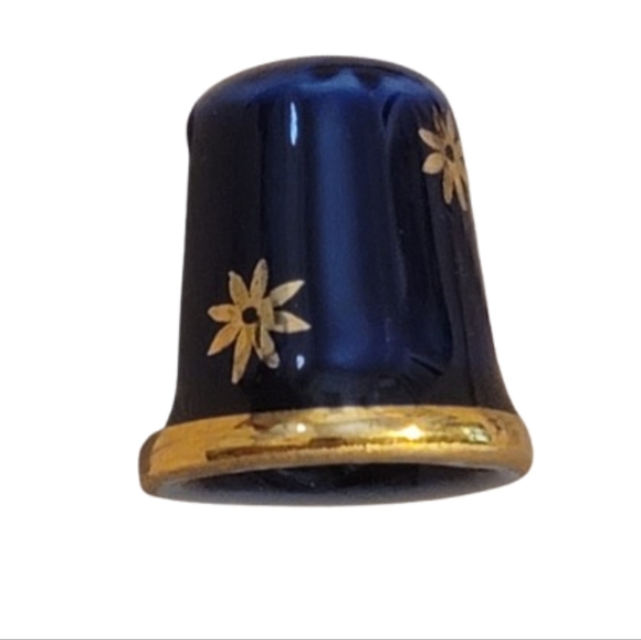 Limoges Castel Thimble - Cobalt Blue and Gold Vintage Gold and Blue Thimble - Picture 3 of 4